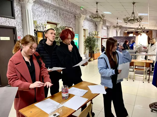 Плехановцы Краснодара организовали выставку «Народы России: единство в многообразии»!