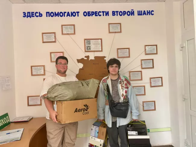 Волонтеры Краснодарского филиала РЭУ им. Г.В. Плеханова провели акцию «Протяни руку помощи»!