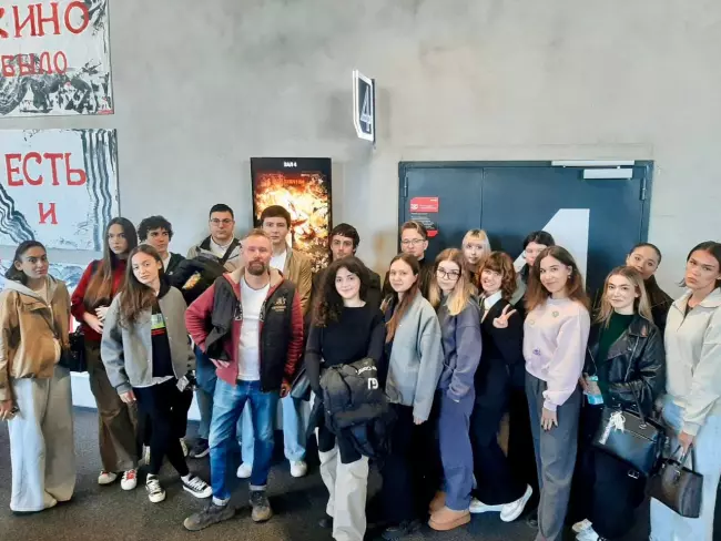 Воспитываем патриотов: Студенты ФЭМТо на просмотре фильма «Август» 🇷🇺