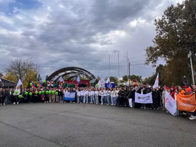Волонтерский отряд «Мир»принял участие в мероприятии «Огонь жизни»!