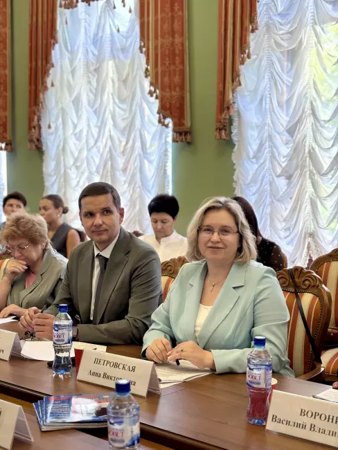 Круглый стол на тему : «Казачество как институт патриотического воспитания: опыт, традиции, современные вызовы. Казаки — Герои СВО»